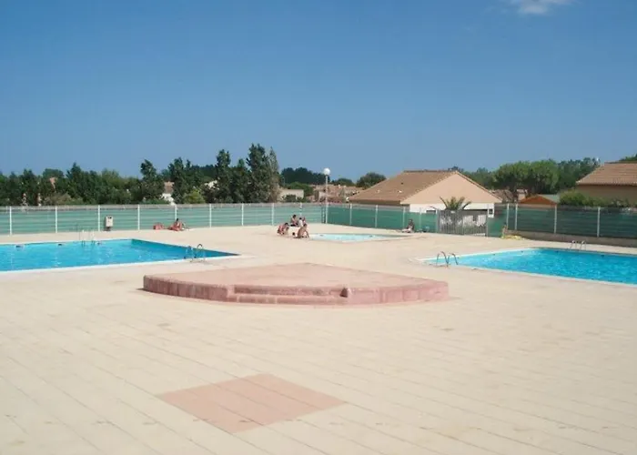 Vakantiehuis Maison Avec Cour, Piscine Securisee, Climatisation, 3 Chambres, Proche Plage, 8 Personnes - Fr-1-701-33 *