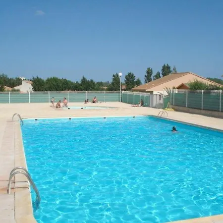 Maison Avec Cour, Piscine Securisee, Climatisation, 3 Chambres, Proche Plage, 8 Personnes - Fr-1-701-33 *